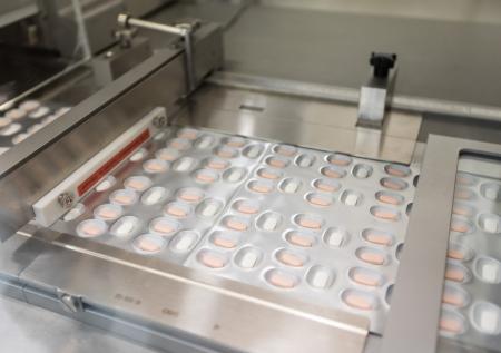 «Цифровой сатанизм»: политолог раскритиковал таблетки Pfizer с микрочипами