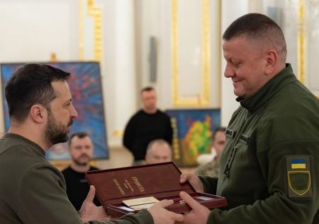 Политолог раскрыл, что будет с рейтингом Зеленского без Залужного