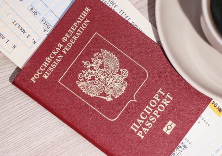 В России смогут проверять загранпаспорта допущенных к гостайне граждан