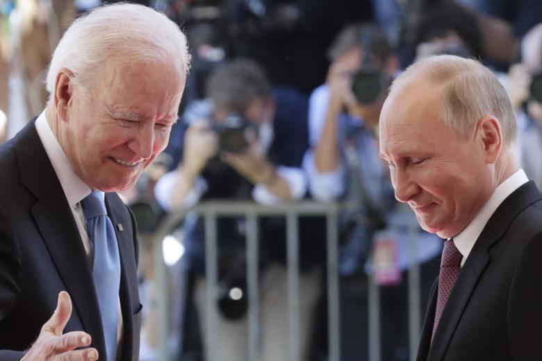 Владимир Путин и президент США Джо Байден