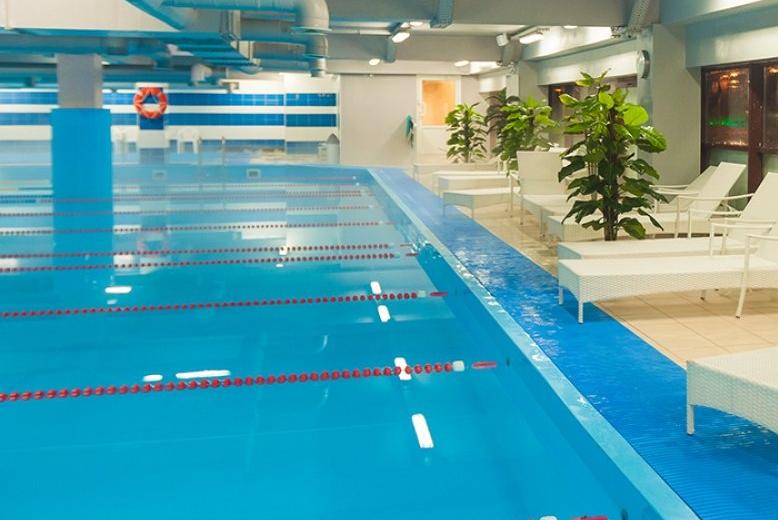 Бассейн в фитнес-клубе Fitness House на улице Ярослава Гашека (Санкт-Петербург)