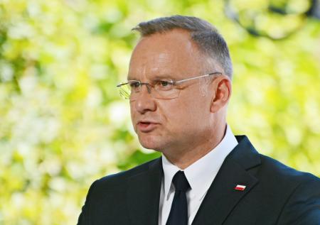 Выпускники МГИМО стали «яблоком раздора» для президента и премьера Польши