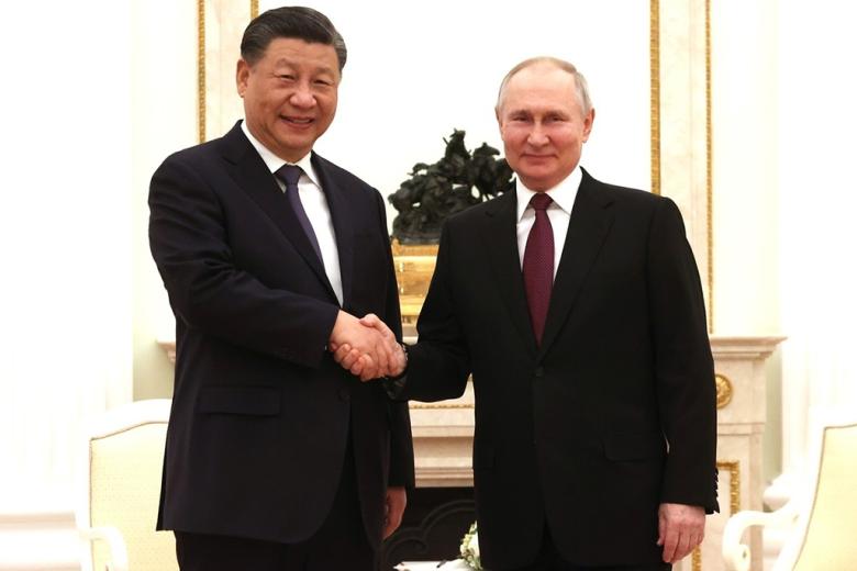 Председатель КНР Си Цзиньпин и президент России Владимир Путин