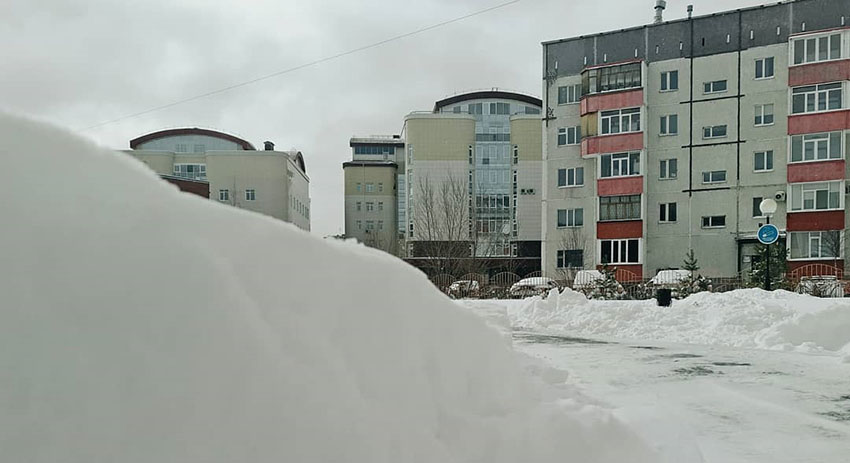 Спасатели рекомендовали по возможности отказаться от дальних поездок и без необходимости из дома не выходить 