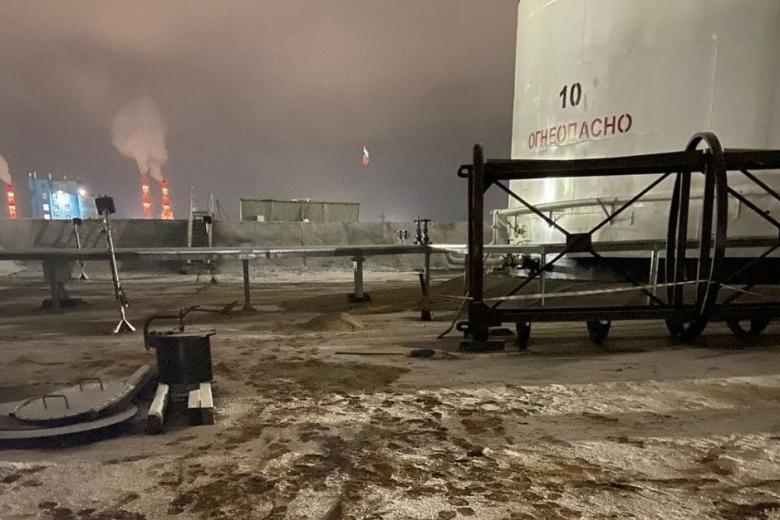 Разлив дизельного топлива на нефтебазе города Норильска