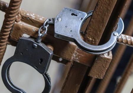 Прокуратура подозревает экс-сотрудника Минобороны во взяточничестве
