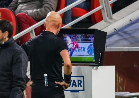 Глава ДС РФС: судьи РПЛ совершают ошибки, но VAR уменьшает их количество
