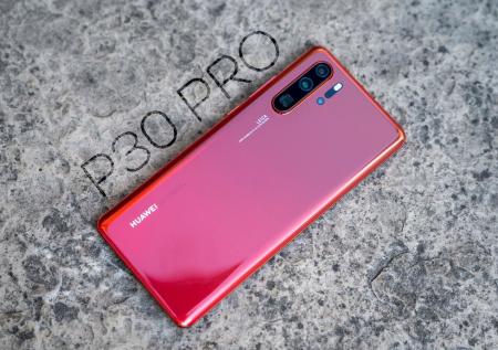 Huawei P30 Pro стал лучшим смартфоном по версии EISA