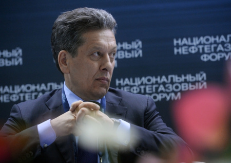 Baza: Маганов мог случайно выпасть с балкона ЦКБ во время курения