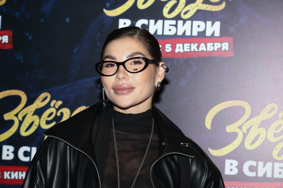 Блогер Карина Нигай на премьере фильма «Звезды в Сибири»