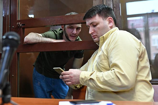 Кароматулло Джаборов и адвокат в Черёмушкинском суде