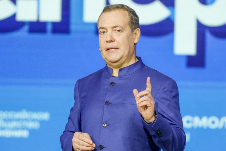 Дмитрий Медведев