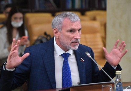 «Он патриот»: Попов объяснил, почему депутат ГД угрожал убить журналиста