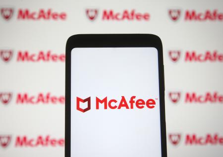 Основатель McAfee предупреждал о своей смерти: в его деле много странного