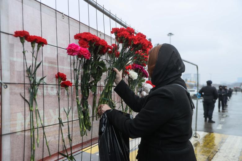 Акция памяти жертв теракта в подмосковном «Крокус Сити Холле»