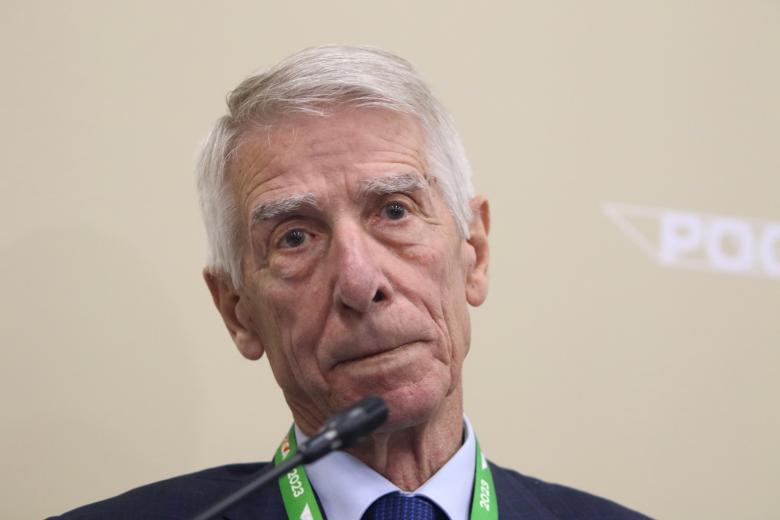 Валерий Непомнящий