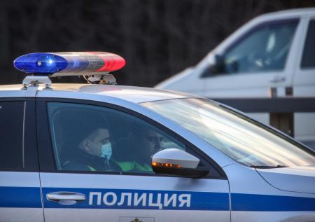 Въехавший в заправку водитель фуры назвал причину своего поступка
