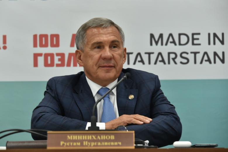 Рустам Минниханов