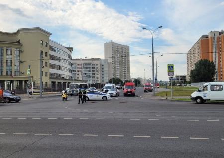 Названа причина, по которой рабочие в Москве провалились в люк