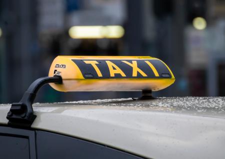 Uber и Lyft покроют таксистам Техаса издержки на суды по закону об абортах