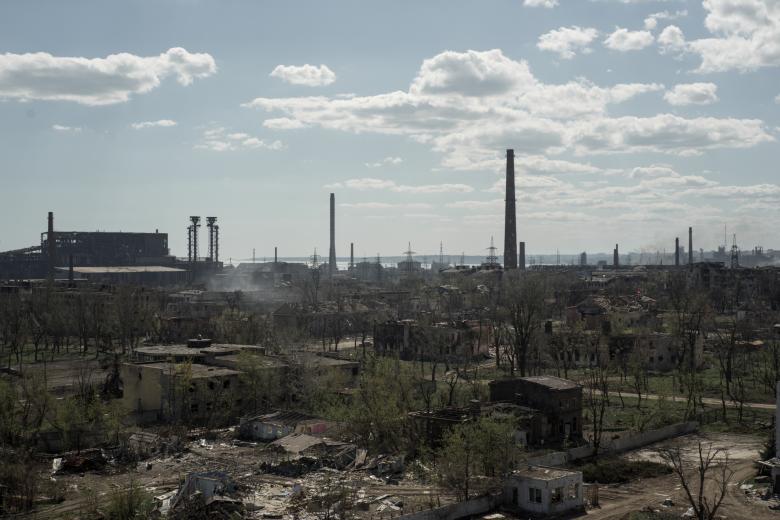 Вид на завод "Азовсталь" с левого берега