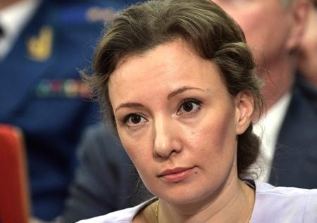 Кузнецова рассказала о состоянии девочки-маугли