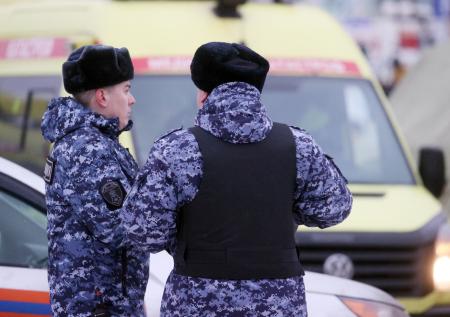 Силовики задержали мужчину, который стрелял из окна в Вятских Полянах