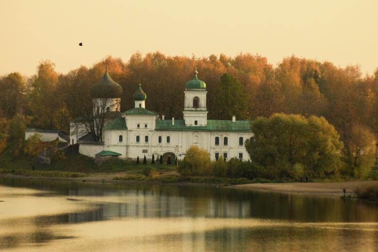 Ансамбль Спасо-Преображенского Мирожского монастыря в Пскове. Главный собор монастыря является объектом Всемирного наследия ЮНЕСКО
