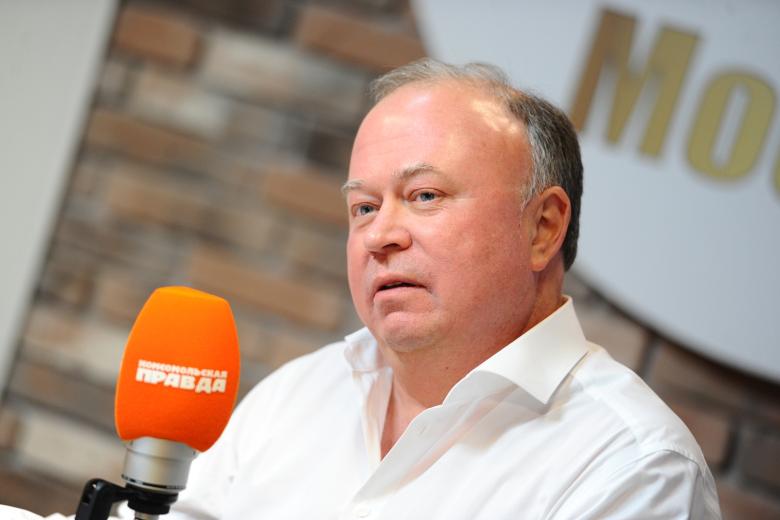 Андрей Караулов