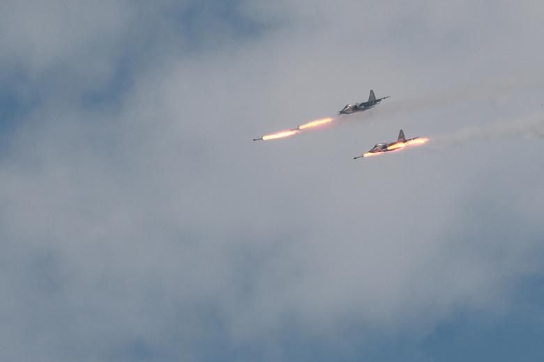 Бронированный дозвуковой военный самолёт Су-25