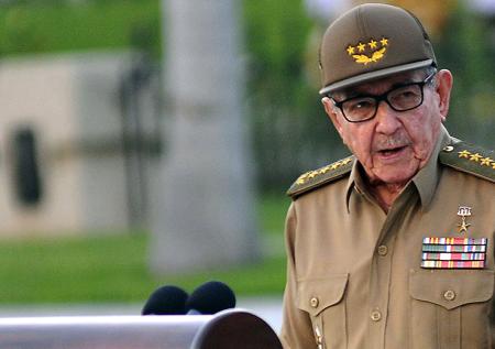 США ввели санкции против Рауля Кастро