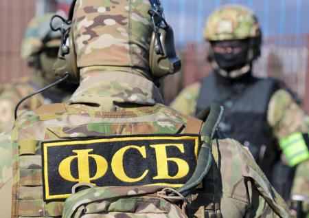 Гражданин ФРГ ввез в Россию взрывчатку под видом шампуня