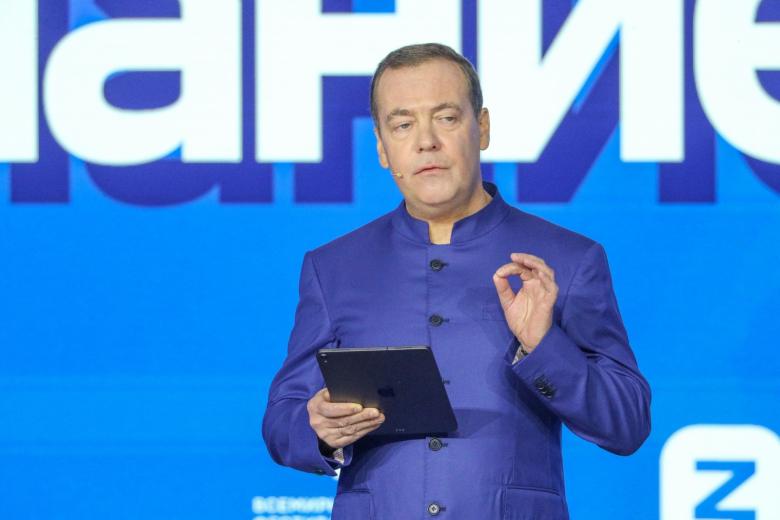 Дмитрий Медведев