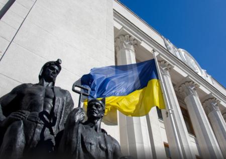 В Раде предрекли полную катастрофу Украине при одном условии
