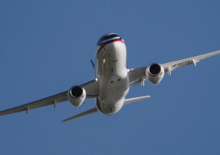  ВЭБ.РФ профинансирует поставки 100 самолётов SSJ в лизинг в объёме $4 млрд