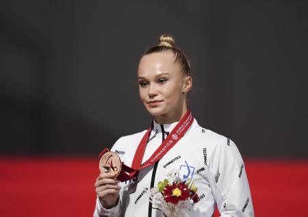 Скандал на скандале: как чемпионат мира потрепал нервы Ангелине Мельниковой