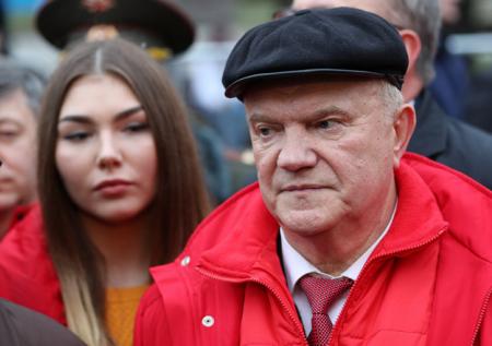 Зюганова захотели сменить после поведения КПРФ на выборах