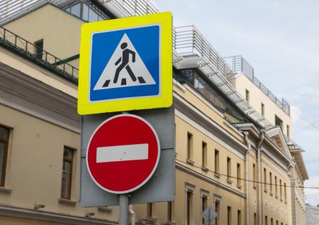 В Ижевске провели «спецоперацию» по уничтожению желто-синих дорожных знаков