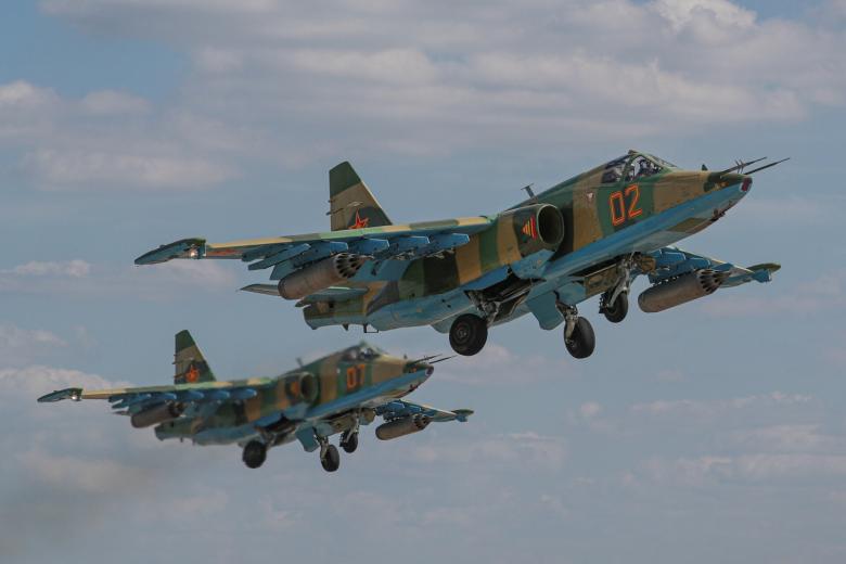 Штурмовики Су-25