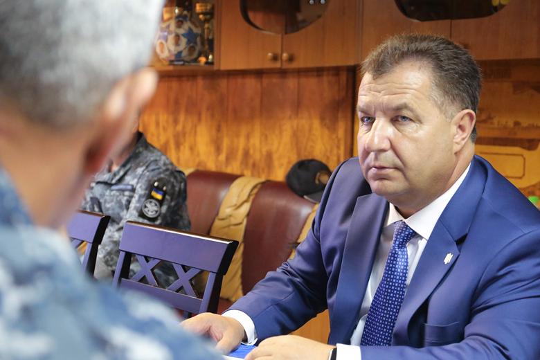 Степан Полторак