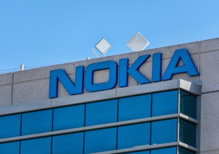 Ericsson и Nokia свернут операции в России к концу года
