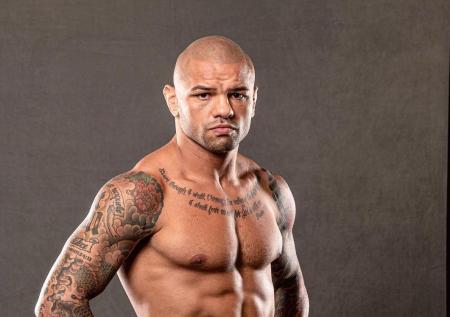 Ветеран UFC Алвес стал чемпионом BKFC в кулачных боях
