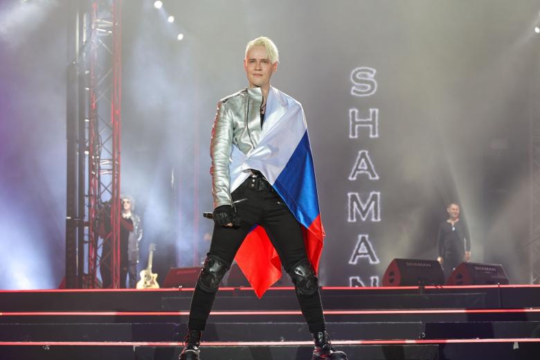 Певец SHAMAN (Ярослав Дронов)