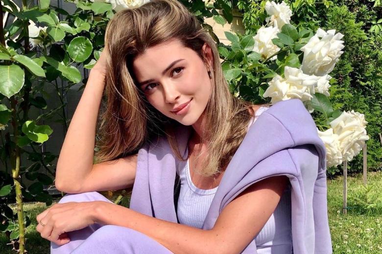 Анна Заворотнюк