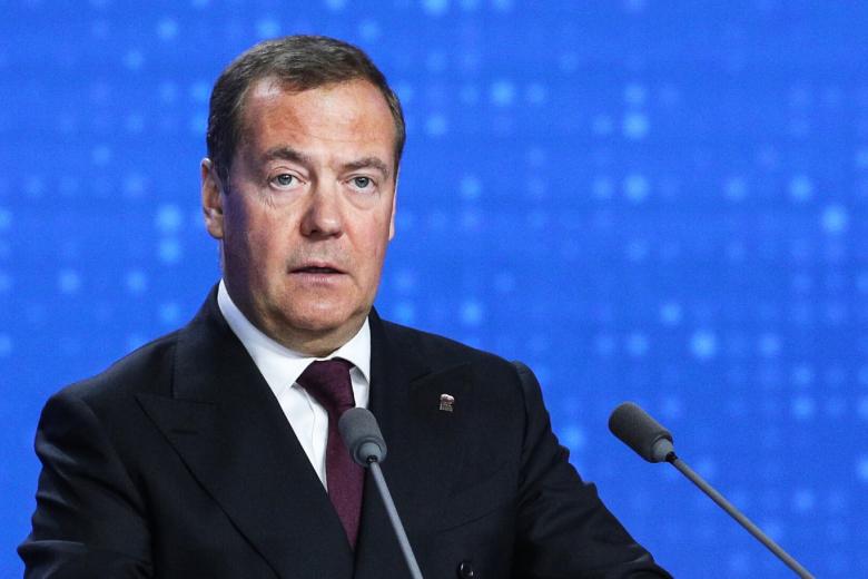 Дмитрий Медведев