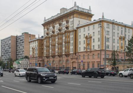 В посольстве США в Москве сыронизировали по поводу названия площади