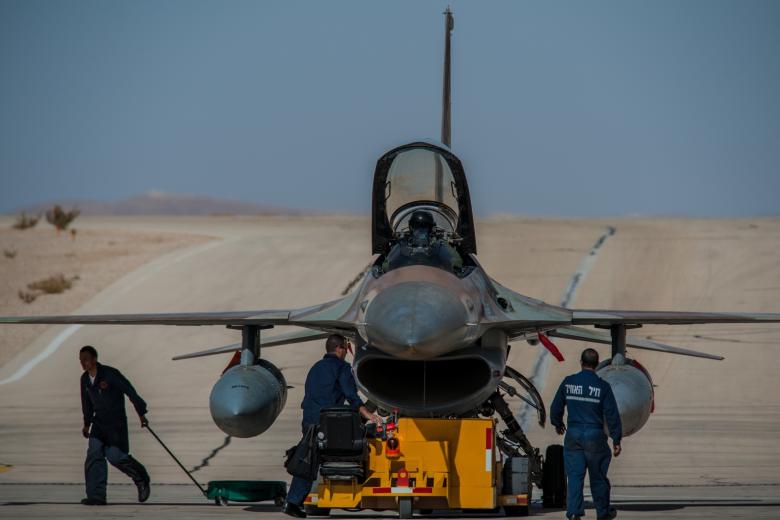 Американский всепогодный истребитель четвёртого поколения F-15