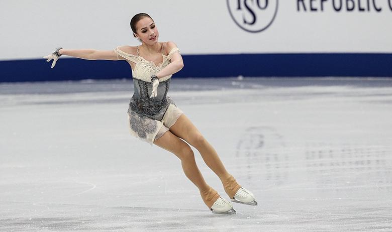 Алина Загитова 