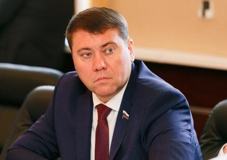 Сенатор Абрамов поддержал идею продлить нерабочие дни в мае