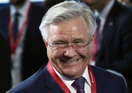 «Не жадный мужик»: Путин призвал главу «Сургутнефтегаза» помочь семьям